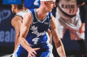 九游娱乐- 浓眉哥打几号位 