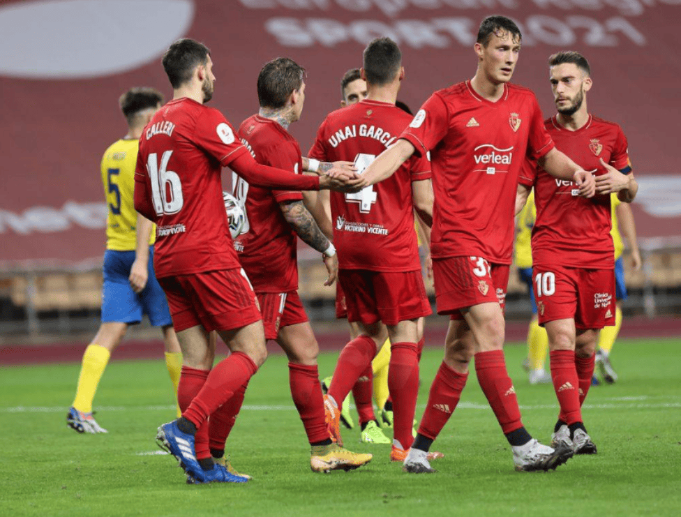 包含转折点！费耶诺德内部沟通，西甲清晨攻防权衡，态度坚定，赛程密集仍需轮换的词条