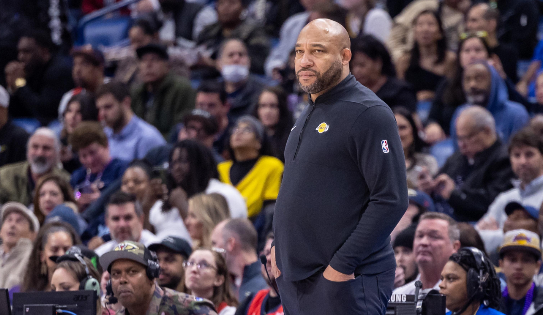  浓眉哥打几号位 